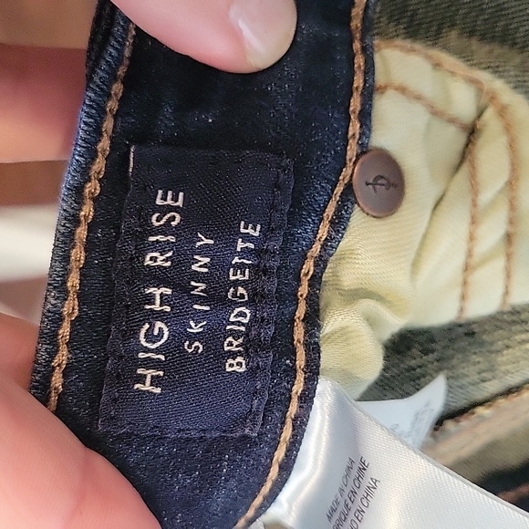 Lucky womens size 6/28 high rise skinny light distress like new! - Picture 5 of 5